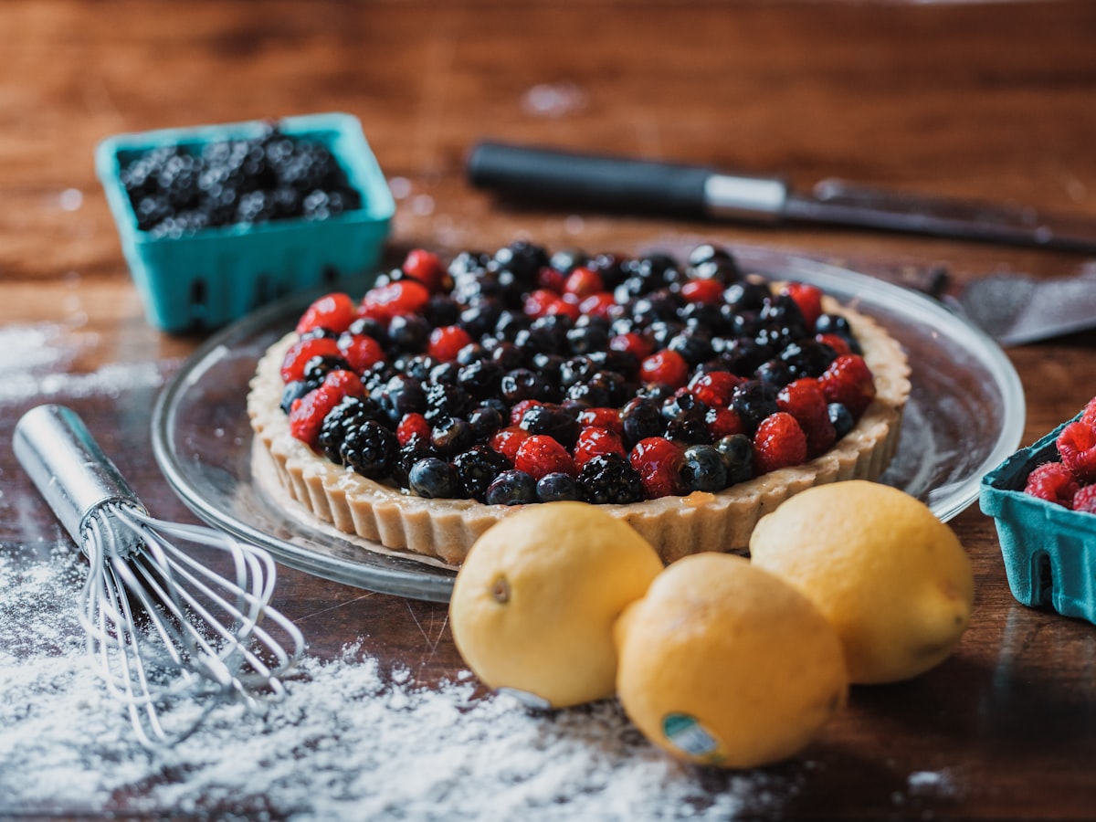 Fruit tart with golden crust